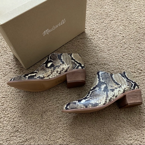 NEW Madewell Sonia Chelsea Snakeskin Print Boot - Picture 10 of 16